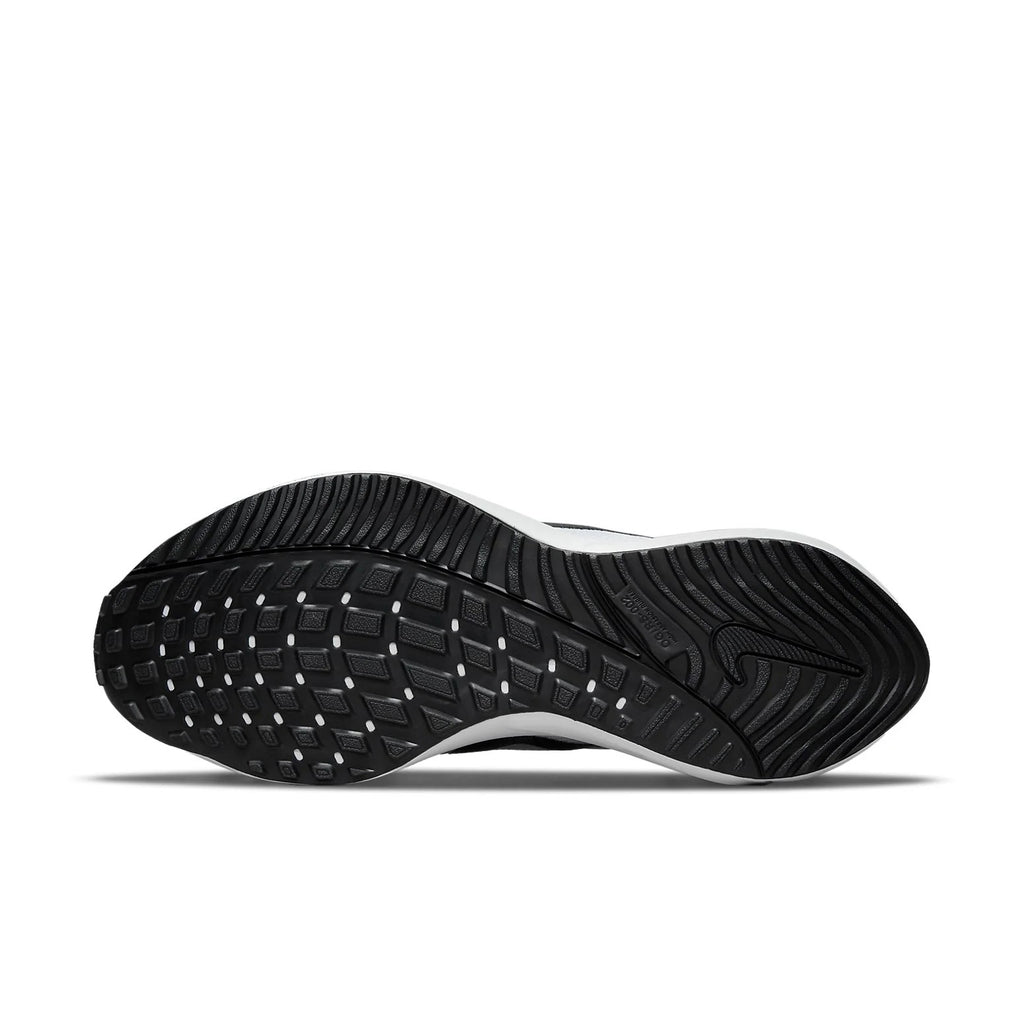 Nike Vomero 16