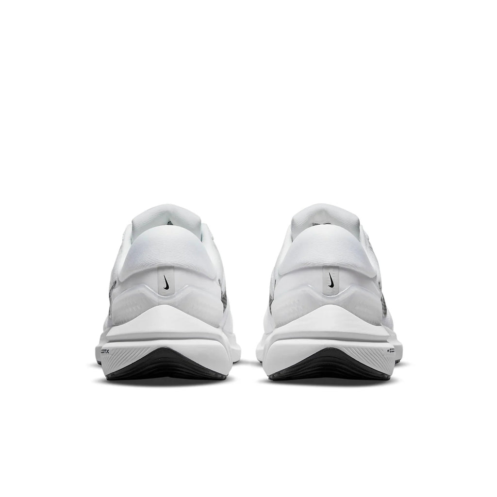 Nike Vomero 16